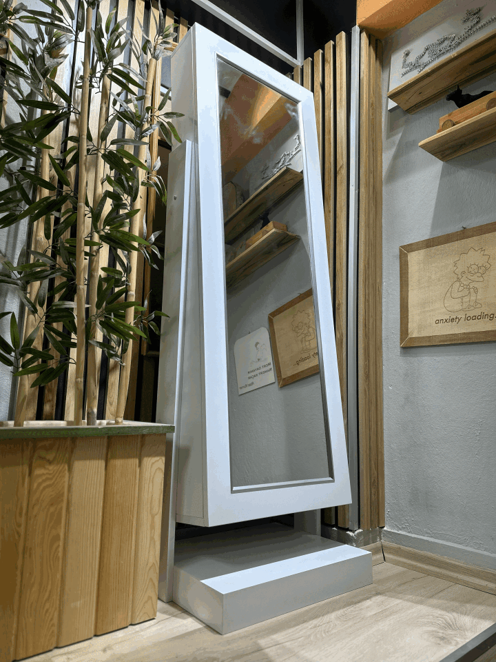 Angel Raflı Dolaplı Beyaz Boy Ayna Makyaj Aynası